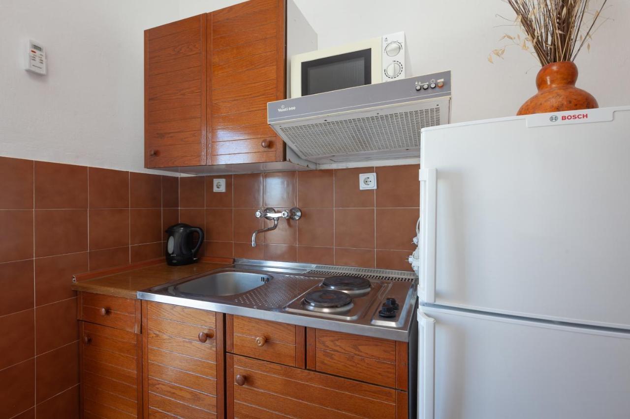 Apartments By The Sea Igrane, Makarska - 310 מראה חיצוני תמונה