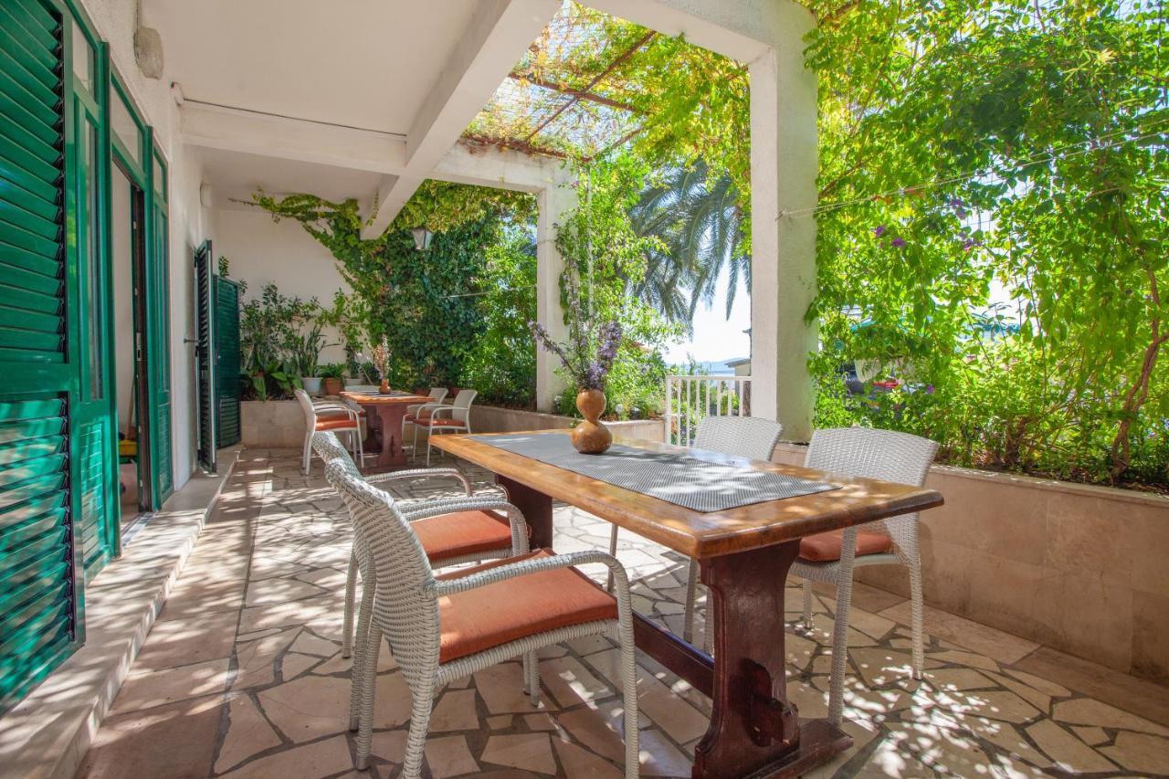 Apartments By The Sea Igrane, Makarska - 310 מראה חיצוני תמונה